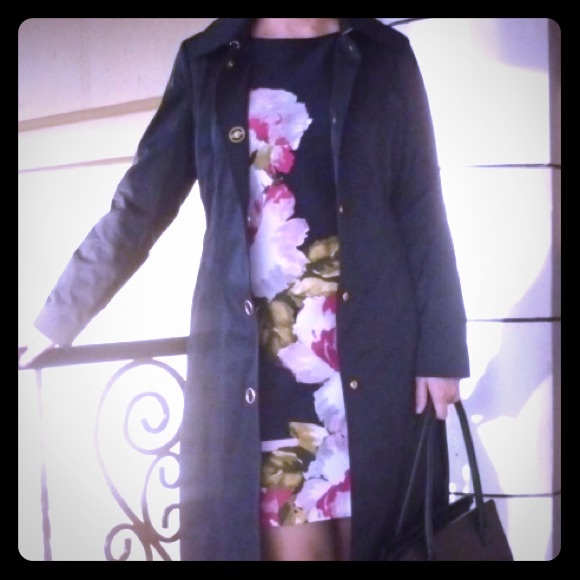 Anne Klein 42’ Black Trench Coat - Picture 1 of 3